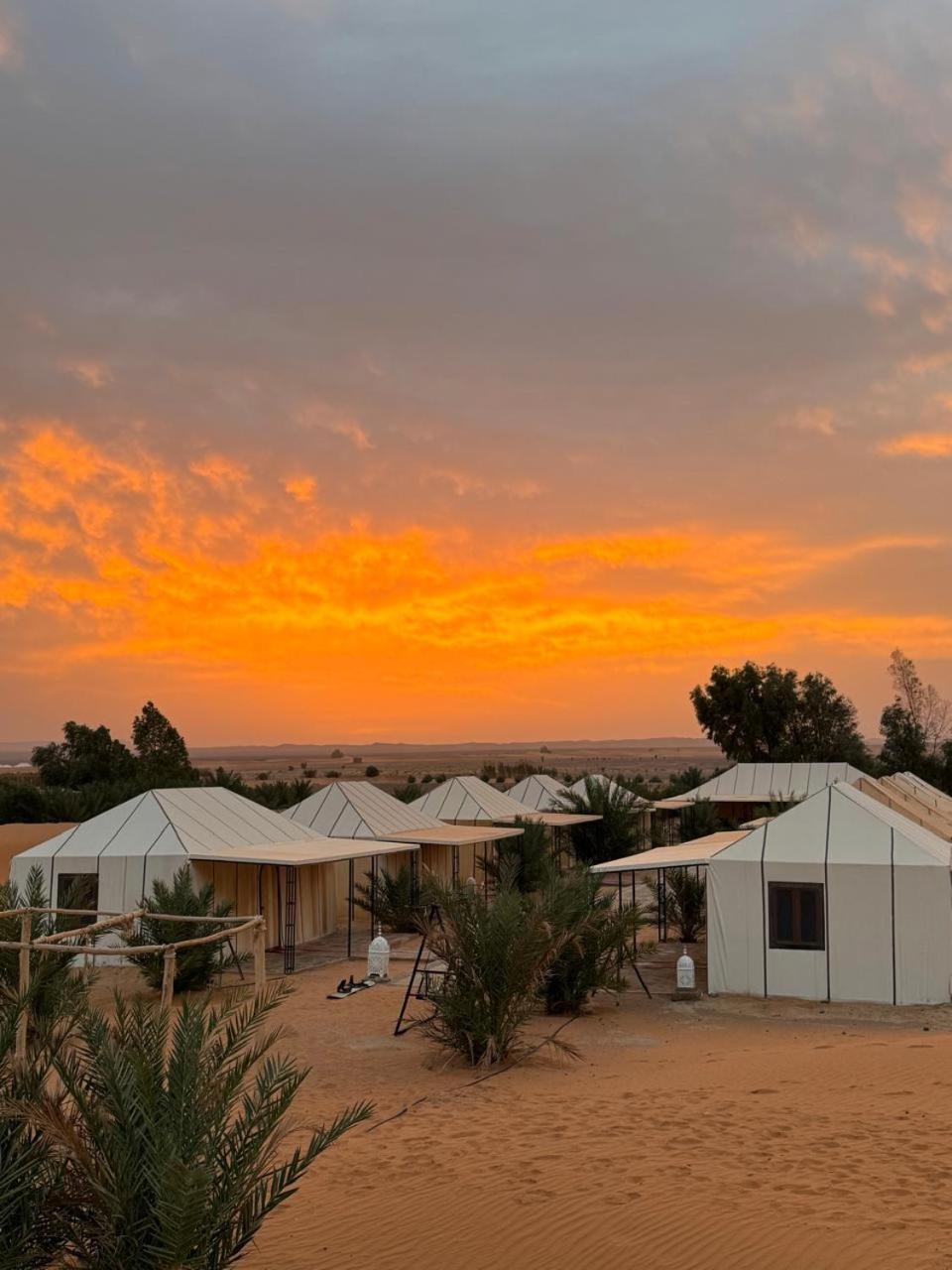 Отель Mirage Luxury Camp Мерзуга Экстерьер фото