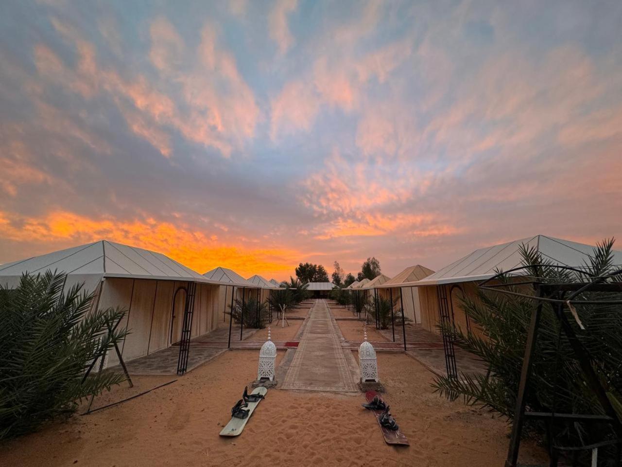 Отель Mirage Luxury Camp Мерзуга Экстерьер фото